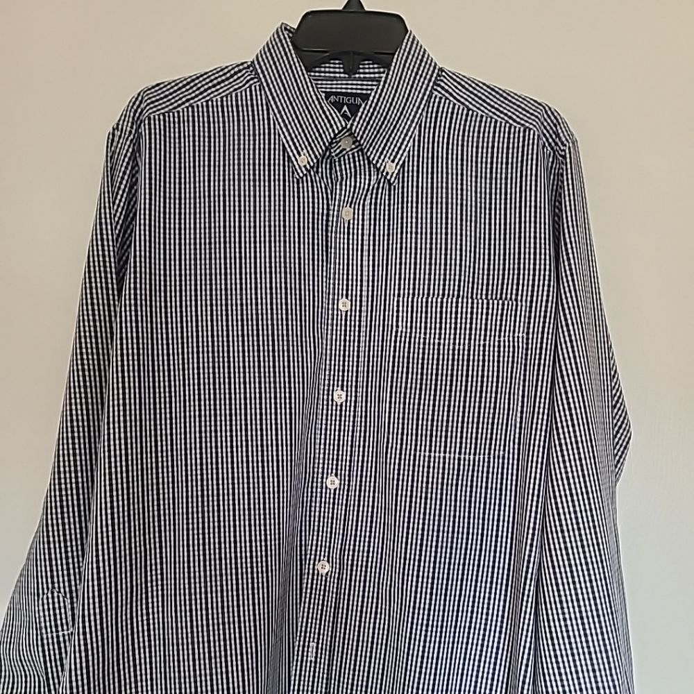 Antigua Mens long sleeve button down sz Lrg